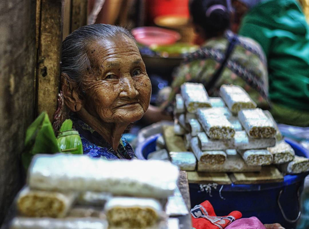 Bukitlawang orangutan| local market